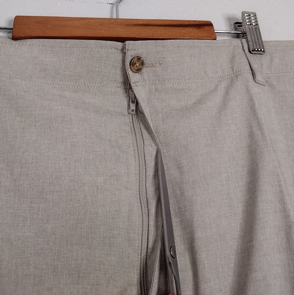 NWT Ben Hogan Khaki Performance Stretch Flat Front Classic Athletic Golf Shorts - Picture 5 of 13